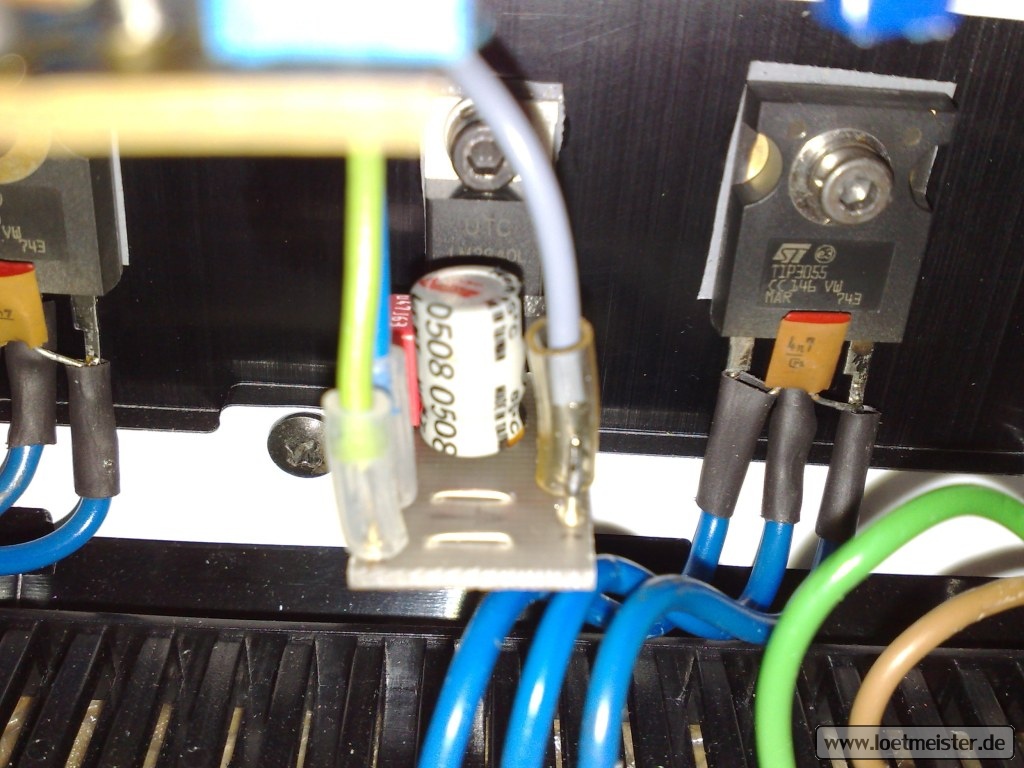 labornetzgeraet_30v2a-26_2012-03-19.jpg