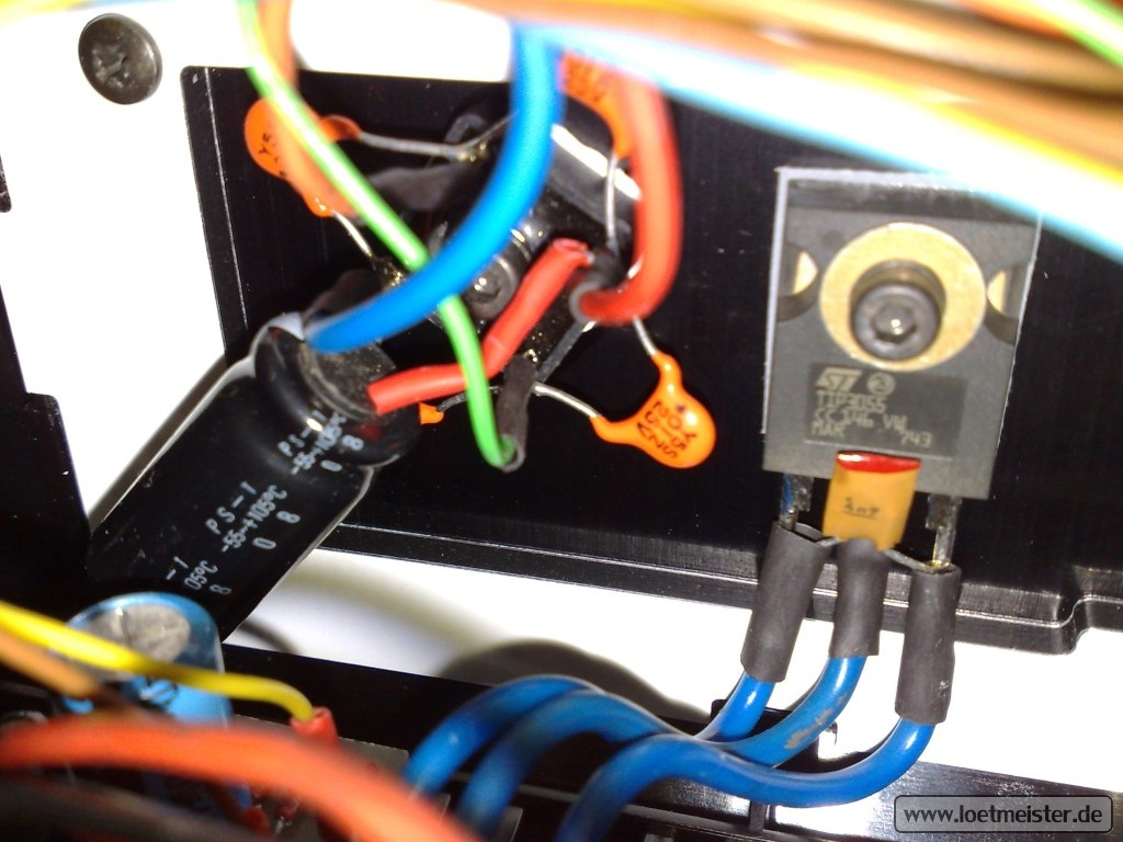 labornetzgeraet_30v2a-27_2012-03-19.jpg