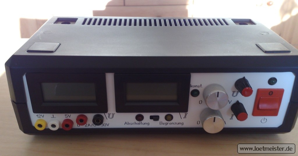 labornetzgeraet_30v2a-30_2012-03-20.jpg